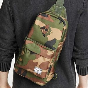 Herschel heritage shoulder bag